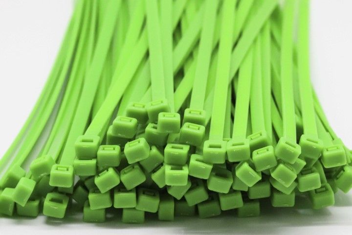 4.8mm x 300mm Light Green Cable Ties 100pcs